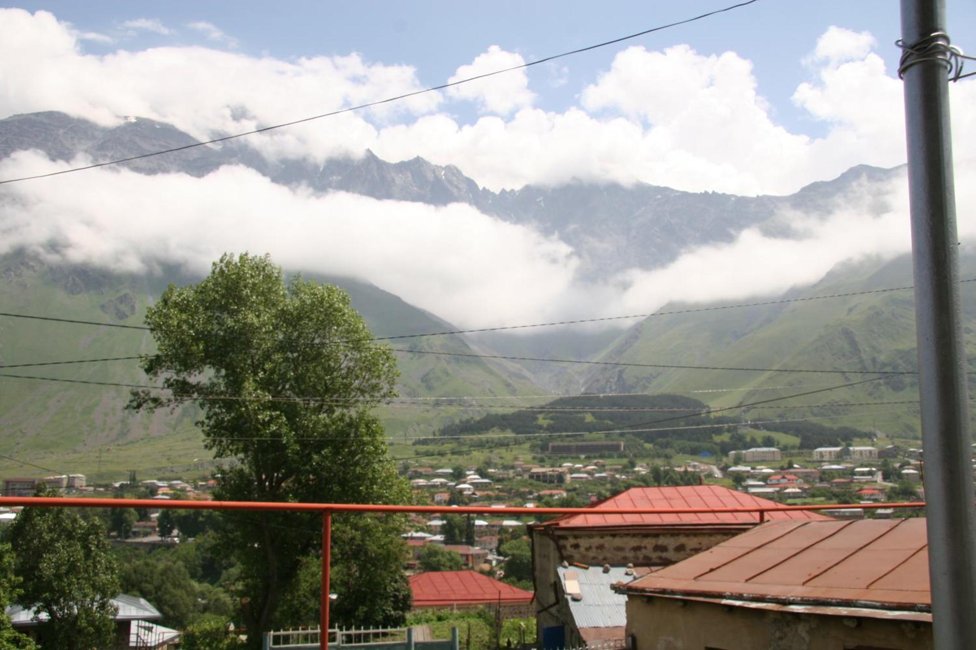 Guest House Sabauri Kazbegi Exterior foto