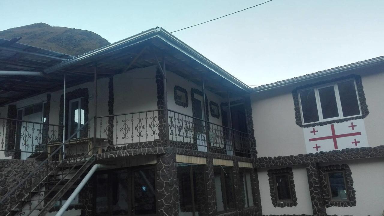 Guest House Sabauri Kazbegi Exterior foto